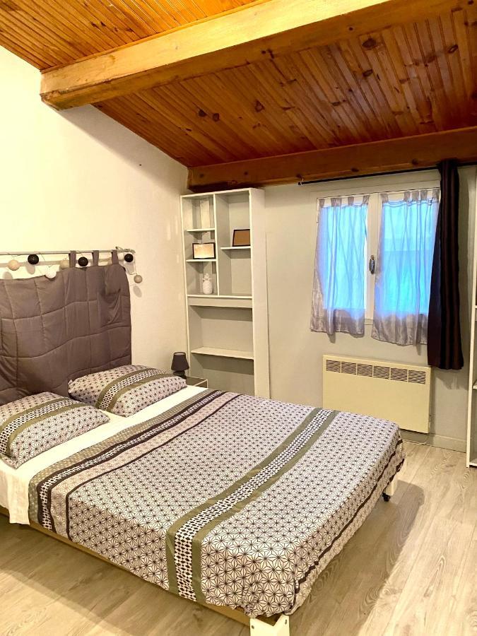 Appartement rue piétonne Breil sur Roya Extérieur photo