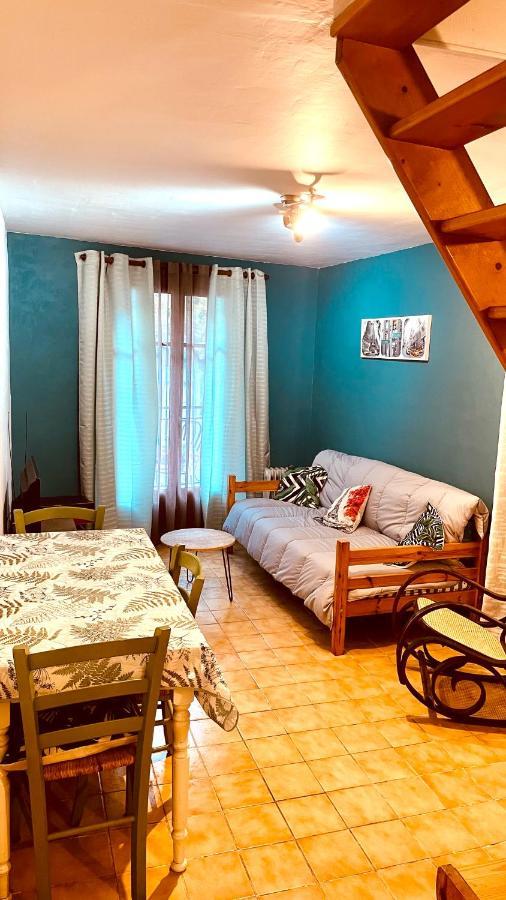 Appartement rue piétonne Breil sur Roya Extérieur photo